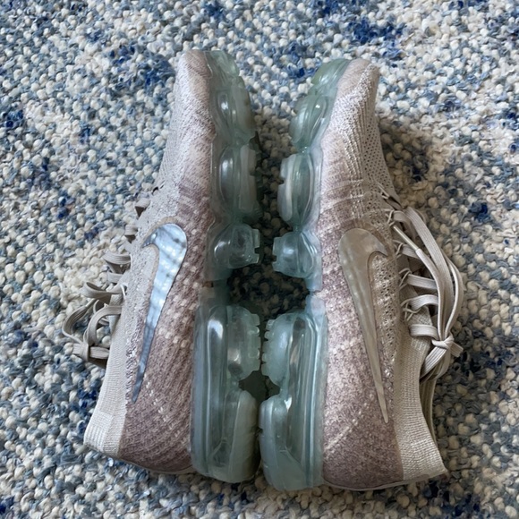 Nike Vapormax - Picture 5 of 7